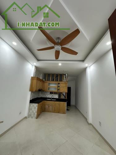 Bán nhà dân xây Ngọc Thụy Long Biên oto đỗ gần trục chính 17m giá hơn 5 tỷ - 1