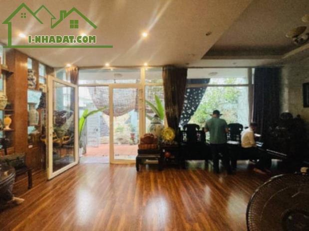 Bán biệt thự phân lô ô tô, phố Linh Lang, Ba Đình, 130m2, 5 tầng, dân trí cao. Gía 35 tỷ - 2