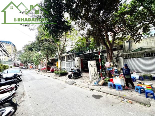 BÁN GẤP - ĐẤT PHẠM VĂN ĐỒNG - VỈA HÈ Ô TÔ TRÁNH - 130M MT 7M GIÁ 9 TỶ