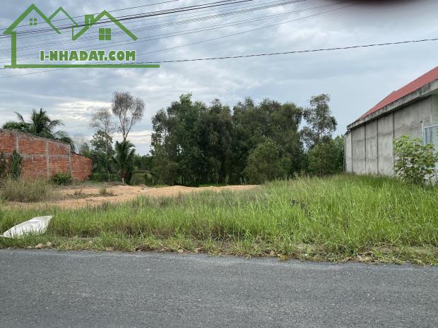 BÁN LỖ 3 LÔ 15X35=525M2 SHR THỔ CƯ, ĐƯỜNG LỚN NGAY CHỢ DẦU TIẾNG, TIỆN CHO THUÊ GIÁ 550TR