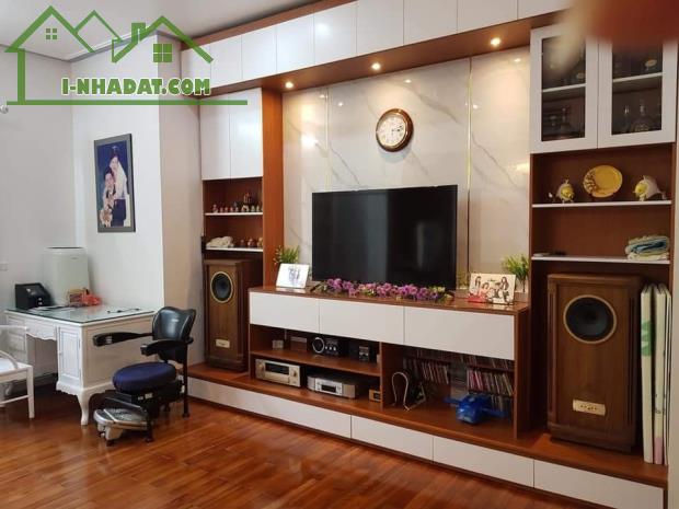 Bán Nhà Ciputra Quận Tây Hồ 700m4T MT46m Vỉa Hè LÔ GÓC 3MT 220 Tỷ Nguyễn Hoàng Tôn. - 1