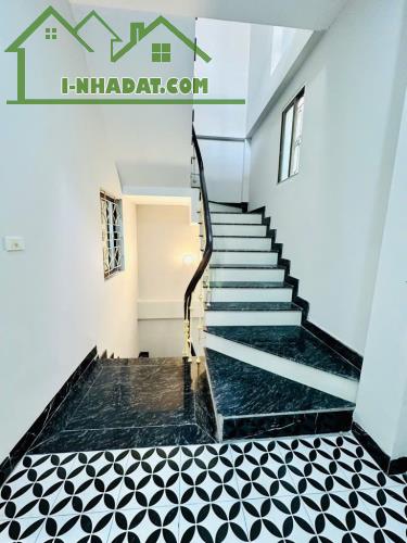 Bán nhà phố Bạch Đằng, Quận Hai Bà Trưng, Nhà số 7 - LÔ GÓC, ngõ thông - 62m2, 4 ngủ - 1