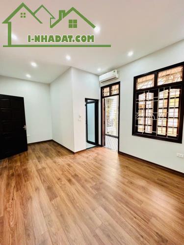Bán nhà phố Bạch Đằng, Quận Hai Bà Trưng, Nhà số 7 - LÔ GÓC, ngõ thông - 62m2, 4 ngủ - 2