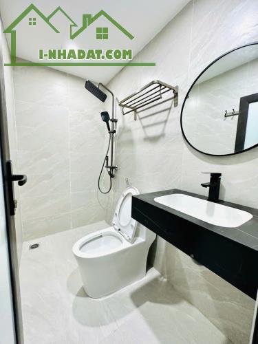 Bán nhà phố Bạch Đằng, Quận Hai Bà Trưng, Nhà số 7 - LÔ GÓC, ngõ thông - 62m2, 4 ngủ - 4