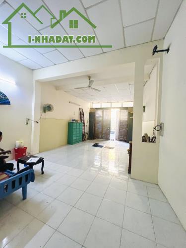 Bán gấp nhà C4 hẻm ô tô 5m, gần 100m2, ngay thoại Ngọc Hầu, nở hậu, mới chỉ 5.7 tỷ    📍