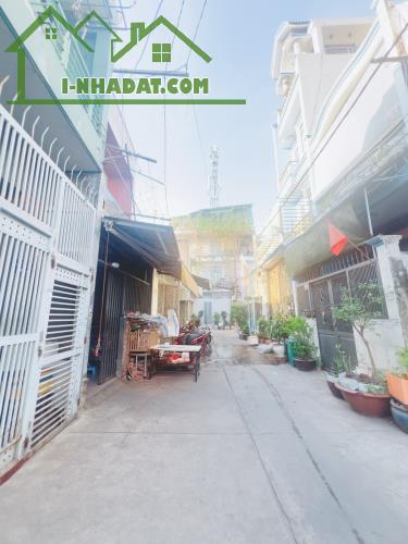 Bán gấp nhà C4 hẻm ô tô 5m, gần 100m2, ngay thoại Ngọc Hầu, nở hậu, mới chỉ 5.7 tỷ    📍 - 2