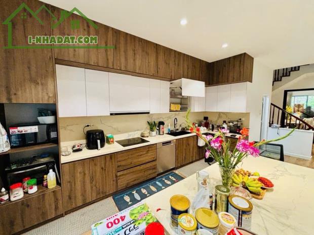 Bán nhà Khu phân lo Hai Bà Trưng, Phố Lạc Trung - 92m2 x 5 Tầng - Sổ vuông, nhà cực đẹp - 1