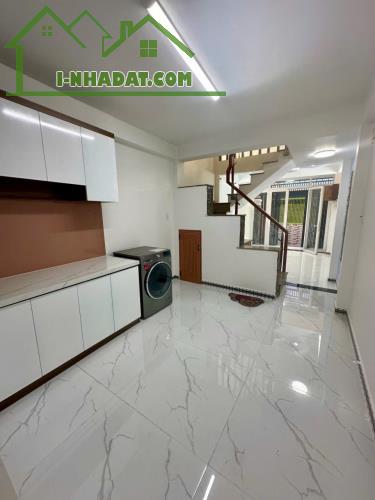 Bán nhà sát mặt tiền, Quận 8 đúc 4 tầng BTCT 4PN 35m2 chỉ 4.2 tỷ TL - 2