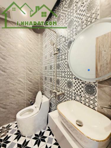 Bán nhà hẻm 3,5m sát hẻm xe hơi đường Nguyễn Sỹ Sách, P.15, 4,1 x 12, 3 lầu giá 4.85 tỷ tl - 1