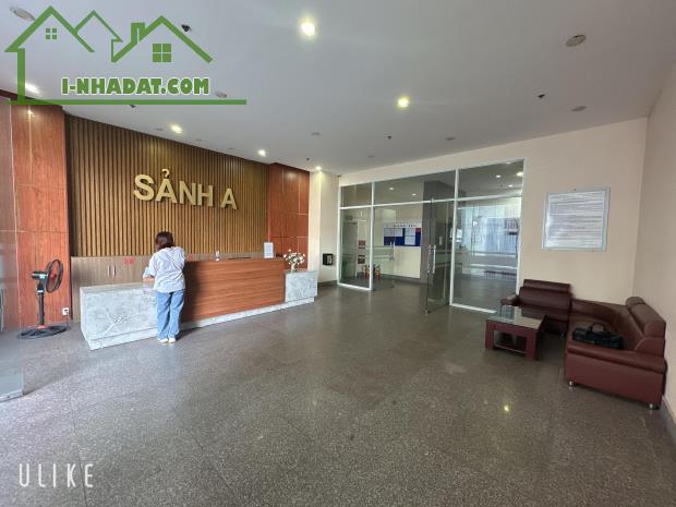 BÁN GẤP CĂN HỘ LÔ GÓC 94M2 - VỊ TRÍ TRUNG TÂM - GẦN NHIỀU TRƯỜNG ĐẠI HỌC
