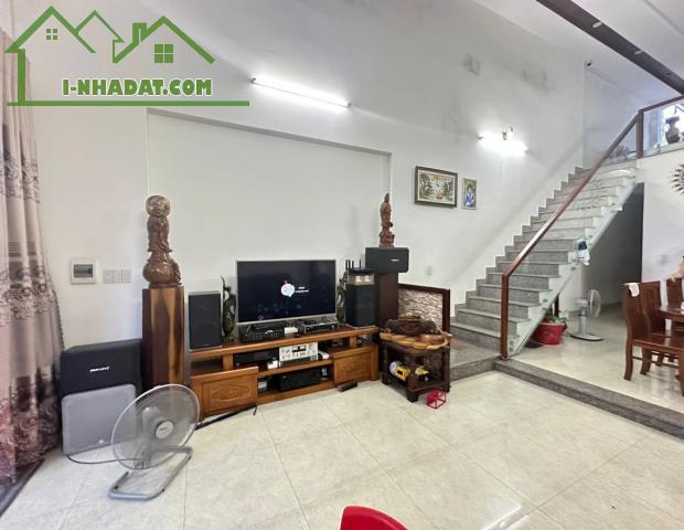 NHÀ ĐẸP MÊ LỮNG ĐÚC, DT 110M2, KIỆT ÔTÔ TÔN ĐỨC THẮNG, CANH BẾN XE, LIÊN CHIỂU - CHỈ 3.4 T