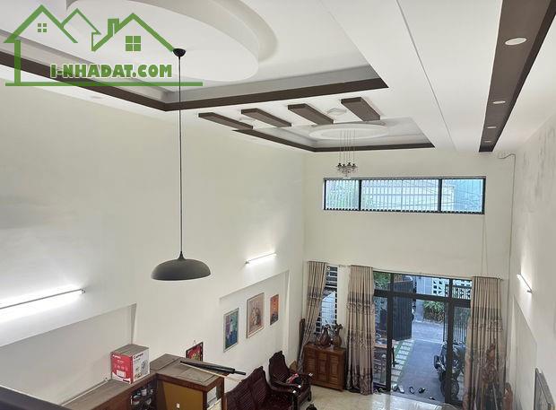 NHÀ ĐẸP MÊ LỮNG ĐÚC, DT 110M2, KIỆT ÔTÔ TÔN ĐỨC THẮNG, CANH BẾN XE, LIÊN CHIỂU - CHỈ 3.4 T - 1