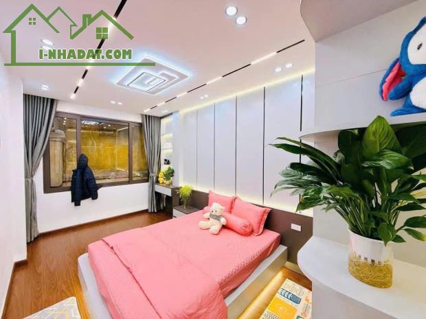 DÂN XÂY PHÂN LÔ Phúc Đồng 65m,4 tầng,giá 13.xtỷ,Đg rộng 8m,vỉa hè 3 ôtô tránh,KD đỉnh - 3