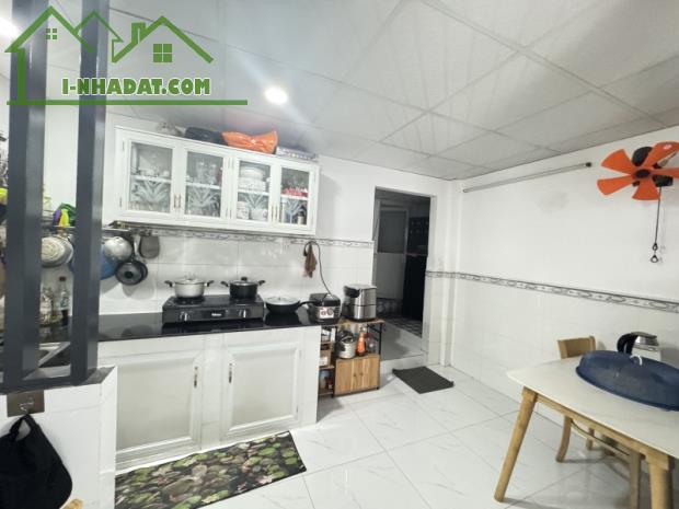 Nhà gần ngay Phạm Văn Đồng, sổ riêng, không QH,4X8, Linh Đông, Thủ Đức - 1