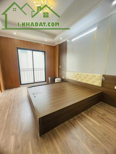 CẦN BÁN GẤP CĂN 30M2 5T, 4.X TỶ PHÚC LỢI LONG BIÊN XÂY MỚI FULL NỘI THẤT GẦN Ô TÔ - 3