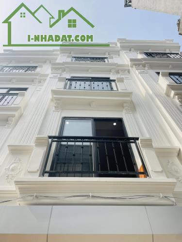 CẦN BÁN GẤP CĂN 30M2 5T, 4.X TỶ PHÚC LỢI LONG BIÊN XÂY MỚI FULL NỘI THẤT GẦN Ô TÔ - 5