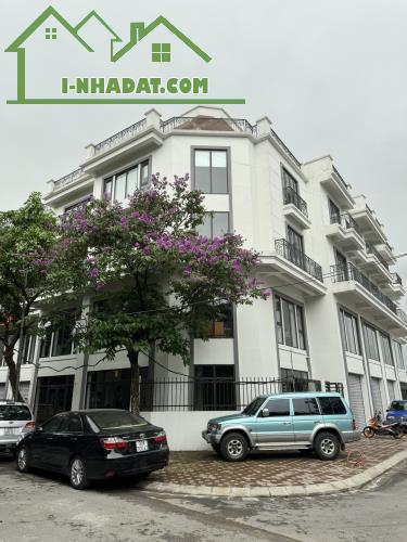 Tài chính 13 tỷ, có ngay căn Shophouse 67,5m2 xây 5 tầng, tại TT Trâu Quỳ, hai mặt tiền - 1