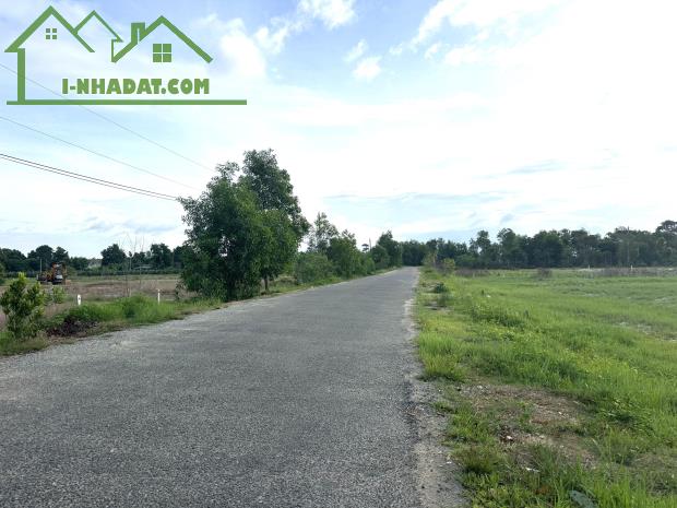 Đất  Ngợp gần biển đường Hồ Tùng Mậu xã Tân Tiến Thị xã Lagi cách biển 1,5 km - 2