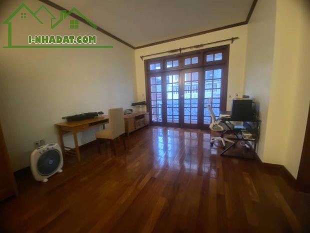 MẶT TIỀN LỚN - DIỆN TÍCH TO 1 NHÀ MẶT PHỐ -  TRUNG TÂM QUẬN  VĂN HÓA CHÍNH TRỊ CỦA CẢ NƯỚC - 2