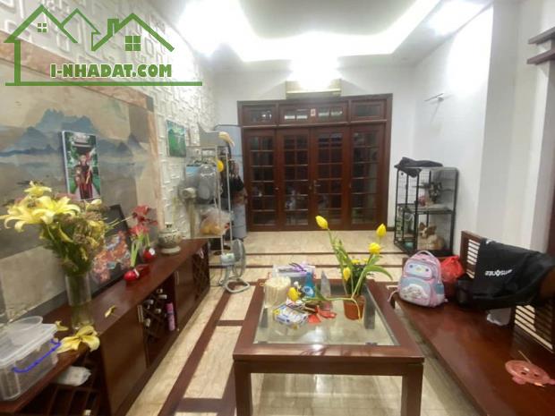 MẶT TIỀN LỚN - DIỆN TÍCH TO 1 NHÀ MẶT PHỐ -  TRUNG TÂM QUẬN  VĂN HÓA CHÍNH TRỊ CỦA CẢ NƯỚC - 3