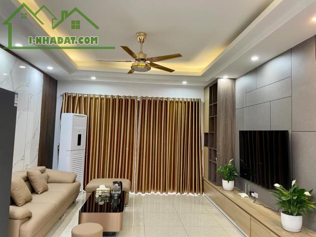 BÁN NHÀ PHỐ LÊ VĂN HIẾN - 2 MẶT THOÁNG - KHÔNG QUY HOẠCH - 2
