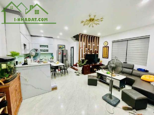 BÁN NHÀ TRẦN PHÚ - GẦN GA TÀU - Ô TÔ - KD NHỎ 35M2 - 9.5 TỶ