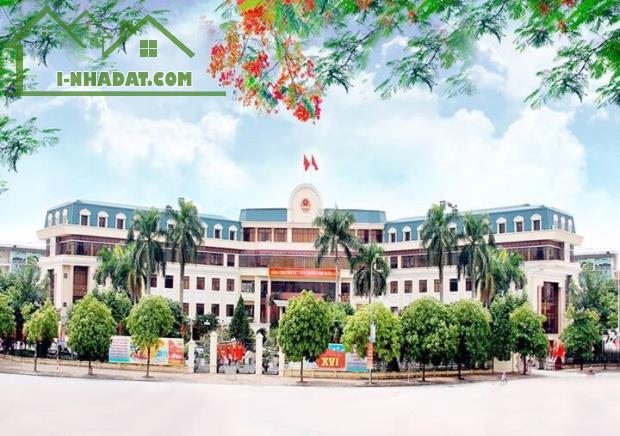 Ông chú họ nhờ bán mảnh đất vàng gần ủy ban quận Tây Hồ - 1