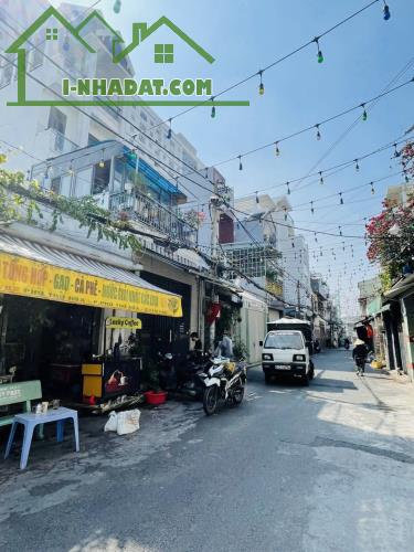 Giá tốt 13 tỷ, DT 123m2 Ngang lớn 6m , Hẻm nhựa 2 xe hơi tránh, gần Luỹ Bán Bích - 1