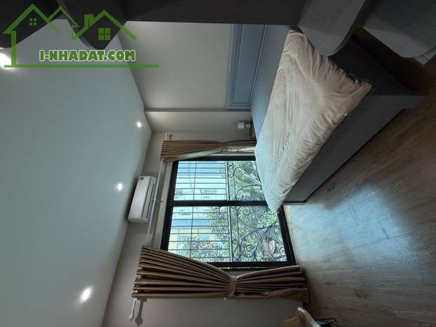 BÁN NHÀ NGỌC THUỴ 60M2, 4 TẦNG DÂN XÂY, CÓ SÂN VƯỜN, SÂN ĐỖ XE RỘNG CHỈ HƠN 7 TỶ - 4