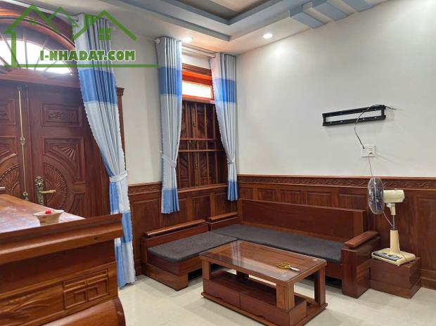 Nhà 1 trệt 3 lầu full nội thất gỗ gõ đỏ cao cấp sang trọng đẳng cấp - 3
