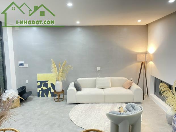 Bán nhà 2 tầng Full nội thất, Kiệt ôtô 106 Minh Mạng, phường Thủy Xuân, TP Huế, chỉ 2,2 tỷ - 2