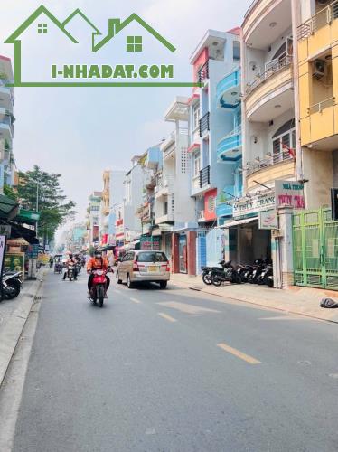 Bán Nhà 3 Tầng 2x10m, Mặt Tiền Hoà Hưng , Quận 10, chỉ 4,95 Tỷ