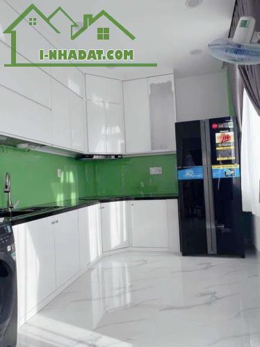 Bán nhà căn góc 62m2-4tang mt Hiệp Thành 45 Q12 ,liền kề nhà máy bia Tiger - 5 tỷ nhỉnh - 4