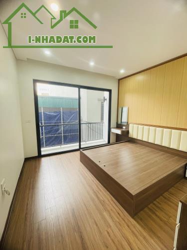 BÁN NHÀ SIÊU ĐẸP THẠCH BÀN 32M2 5T NỞ HẬU, Ô TÔ ĐỖ CẠNH NHÀ, NHỈNH 6 TỶ - 2