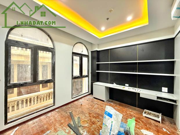 💥Mặt ngõ Ô tô, 10m ra MP Nguyễn Khang 55m 7T thang máy, 2 mặt tiền, 23.9 Tỷ - 2