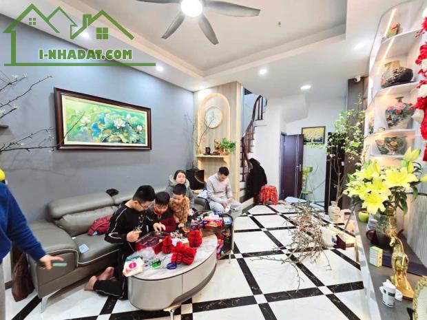 BÁN NHÀ TRẦN KHÁT CHÂN - 37M² - 4 TẦNG - NHỈNH 6 TỶ - SIÊU HIẾM!