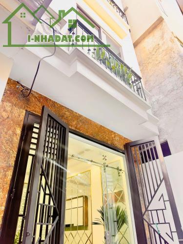 Bán Nhà Trung Tâm Quận Hoàng Mai - Diện Tích 35m2, Giá Chỉ Hơn 5 Tỷ!