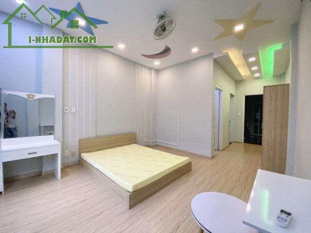 CHDV 12 PHÒNG - 60TR/THÁNG - KDC CAO LỖ - NGAY PARC MALL - CHỈ 14.8 TỶ - 5