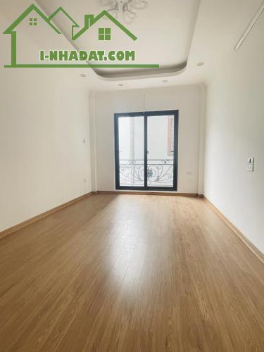 CHỈ 4.X TỶ BÁN NHANH NHÀ XUÂN ĐỖ CỰ KHỐI 30M2 5T Ô TÔ ĐỖ GẦN NHÀ, SIÊU HIẾM - 2