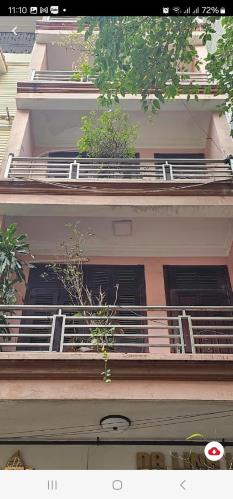 CẦN VỐN ĐẦU TƯ CHỦ CẦN BÁN CĂN NHÀ LÔ GÓC PHÂN LÔ 5 TẦNG KHU VỰC P. HOÀNG ĐẠO THÀNH TX –