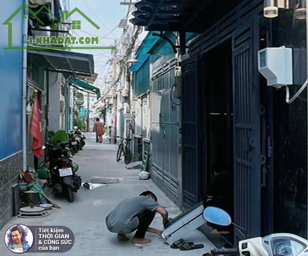 BÁN NHÀ TRẦN XUÂN SOẠN. 40M2. 4MX10M. NHÀ MỚI 3 TẦNG. SÁT HẺM XE HƠI. KHÔNG QUI HOẠCH - 1