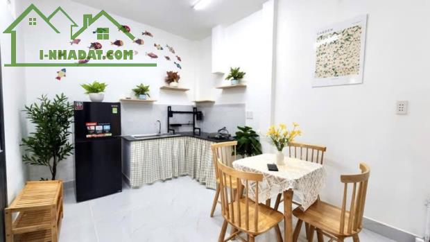 Trần Xuân Soạn Q7-Hẻm Xe Hơi-Doanh Thu 40tr/ Tháng-Dưới 10tỷ.