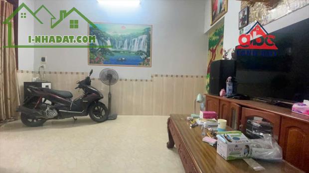 Bán nhà gần Chợ & Nhà Thờ Phúc Lâm, Hố Nai, Biên Hòa, Đồng Nai, 100m2, giá 3 tỷ 500. - 1