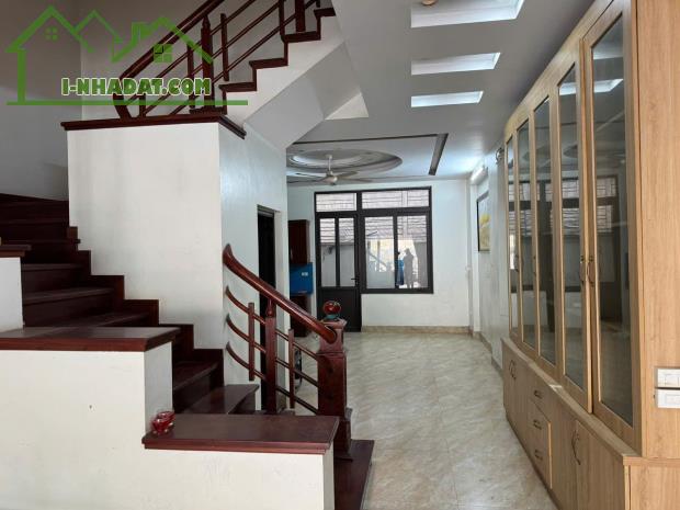 Bán nhà 3 tầng tại KDC số 2, Phường Liên Bảo, TP. Vĩnh Yên, Vĩnh Phúc, giá ưu đãi, 6,5 - 2