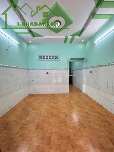 BÁN NHÀ 40M2 - 2 TẦNG - HẺM XE HƠI - LÊ ĐÌNH CẨN - BÌNH TÂN - SỔ HỒNG RIÊNG - NHỈNH 3 TỈ - 1