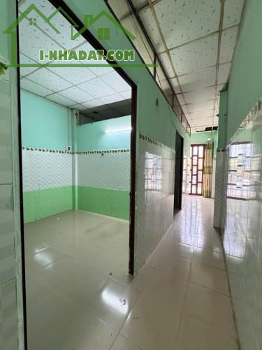 BÁN NHÀ 40M2 - 2 TẦNG - HẺM XE HƠI - LÊ ĐÌNH CẨN - BÌNH TÂN - SỔ HỒNG RIÊNG - NHỈNH 3 TỈ