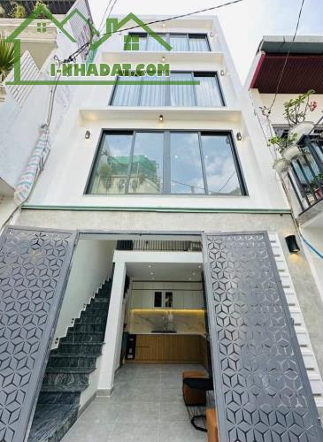 Hẻm xe hơi 3PN, 3WC Cách MT 100m 💵Giá: 3,98 tỷ bớt lộc