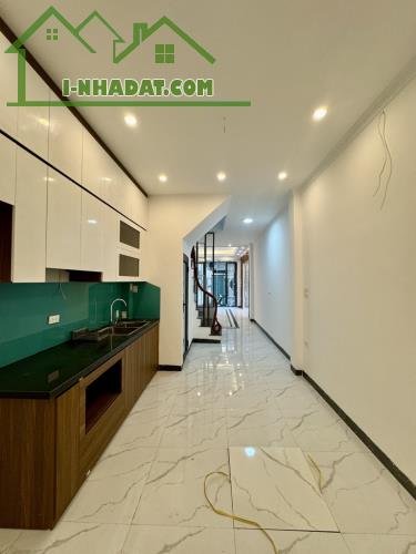 🔥🔥🔥.BÁN NHÀ MỚI KOONG THOÁNG TRƯỚC SAU - Dt 42M²x5 tầng 6 tỷ - 1