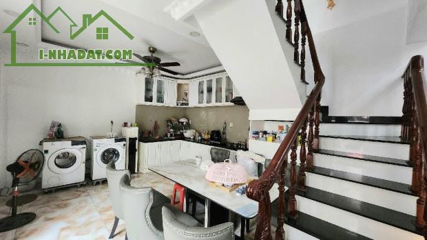 Ngộp tiền bán gấp nhà ngay Linh Xuân Thủ Đức, nhà 66m2 chỉ 3tỷ450 LH ngay x785034814 - 2