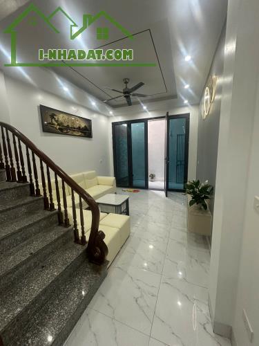 🔥 HÀNG ĐỘC DUY NHẤT! Lô Góc - 4PN - 2 Sân Phơi - Ô Tô Đỗ Cửa - Trung Tâm Phụng Châu 🔥 - 1